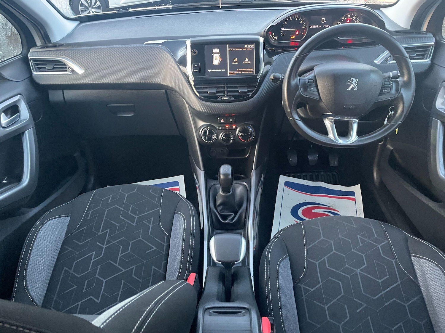 Used Peugeot 2008 2018 for sale - 76953129: Photo 20