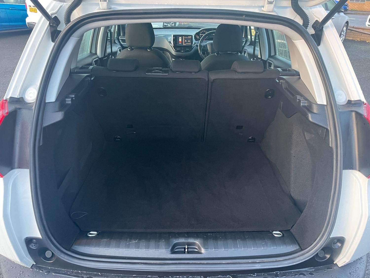 Used Peugeot 2008 2018 for sale - 76953129: Photo 21