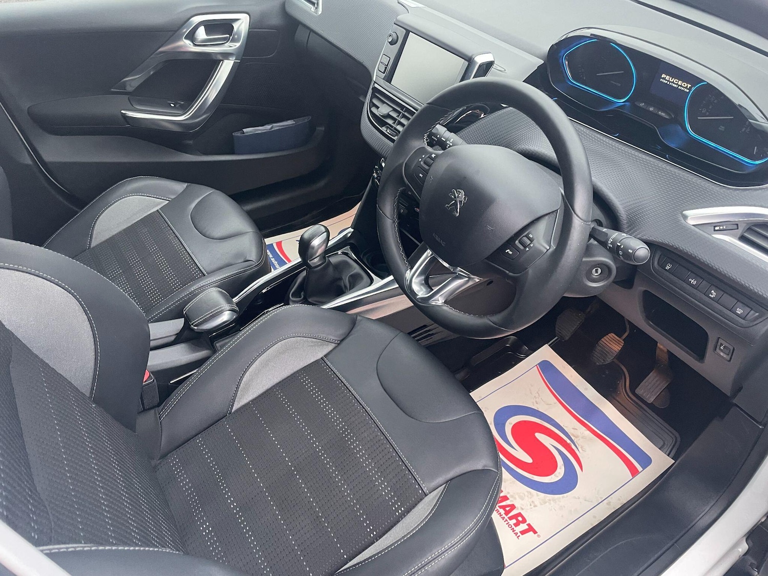 Used Peugeot 2008 2014 for sale - 77156517: Photo 15