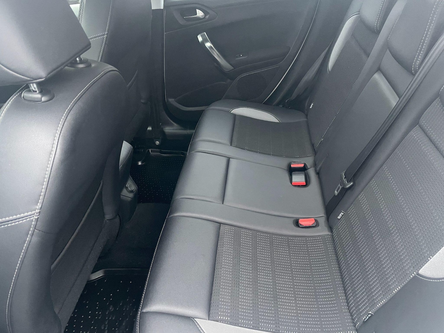 Used Peugeot 2008 2014 for sale - 77156517: Photo 21