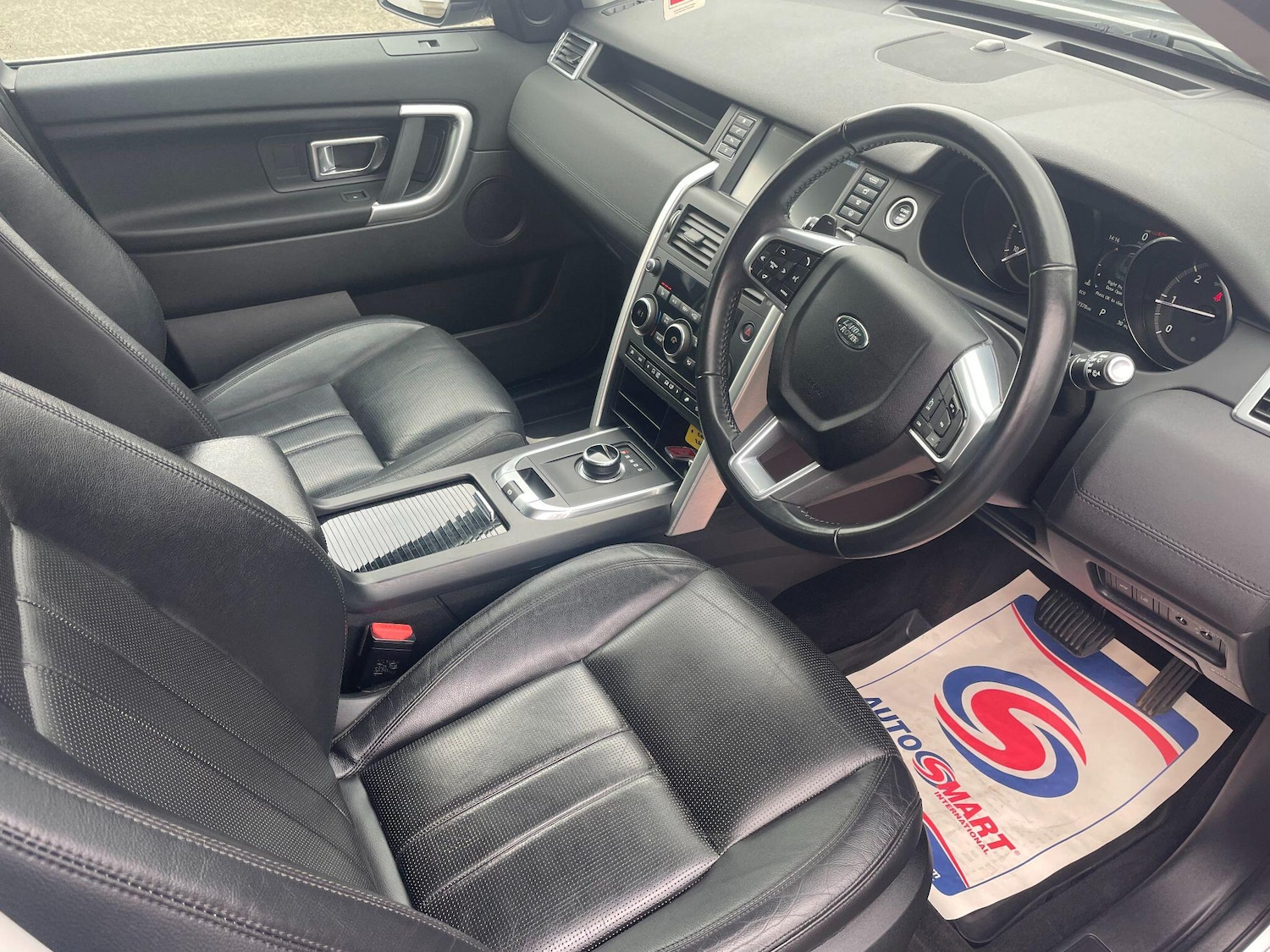 Used Land Rover Discovery Sport 2017 for sale - 76306865: Photo 14