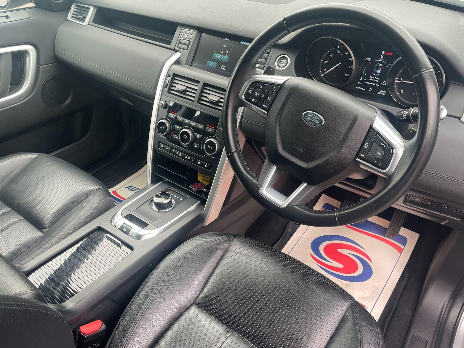 Used Land Rover Discovery Sport 2017 for sale - 76306865: Photo 15