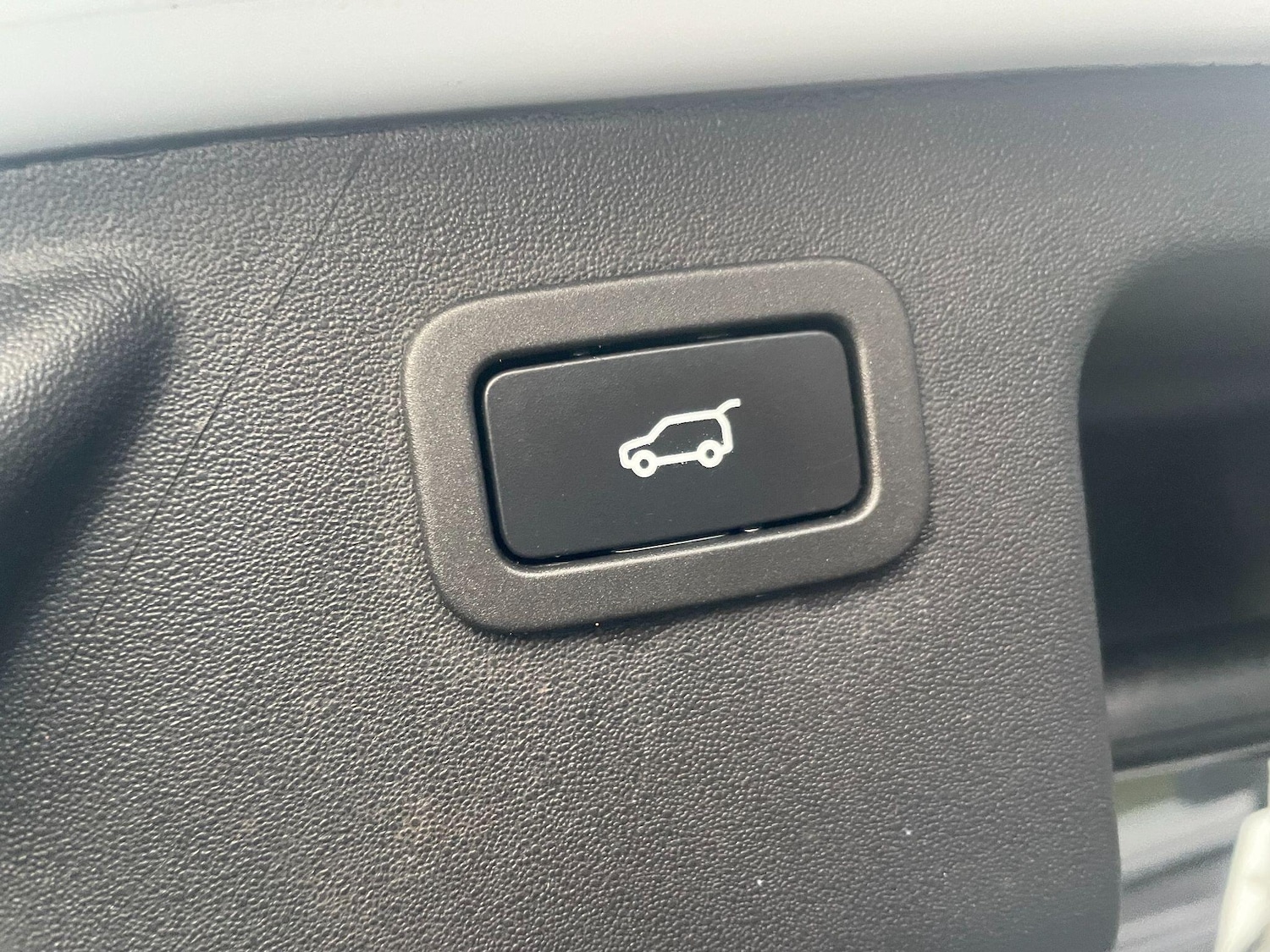 Used Land Rover Discovery Sport 2017 for sale - 76538351: Photo 23