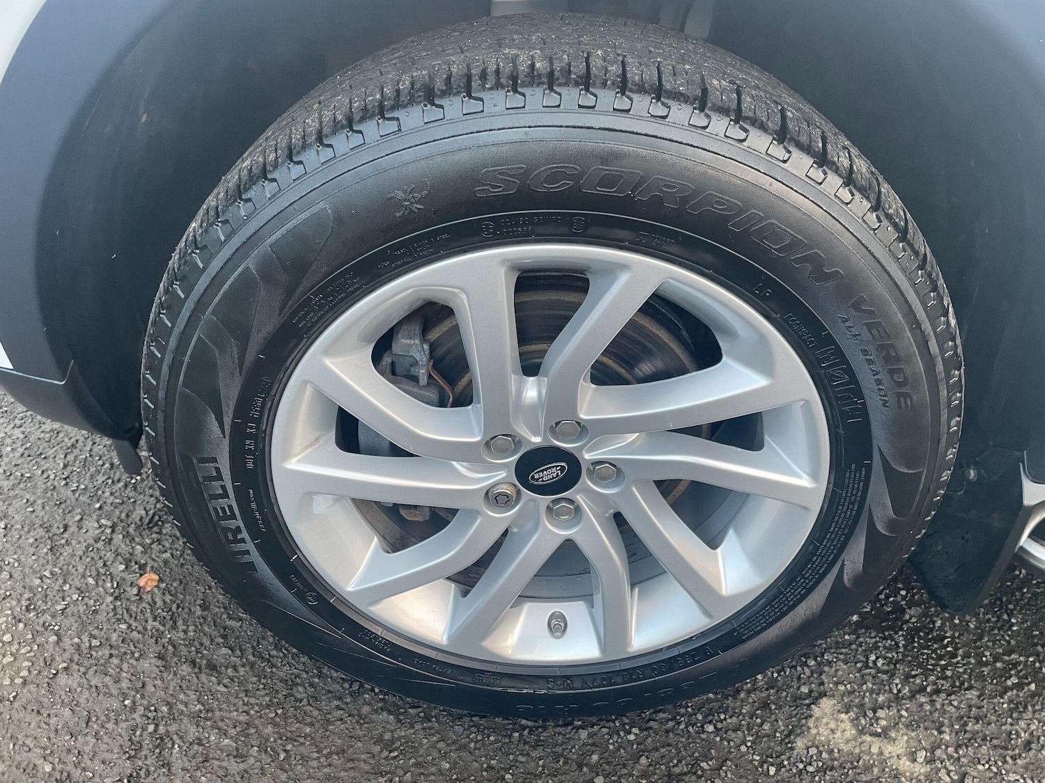 Used Land Rover Discovery Sport 2017 for sale - 76538351: Photo 27