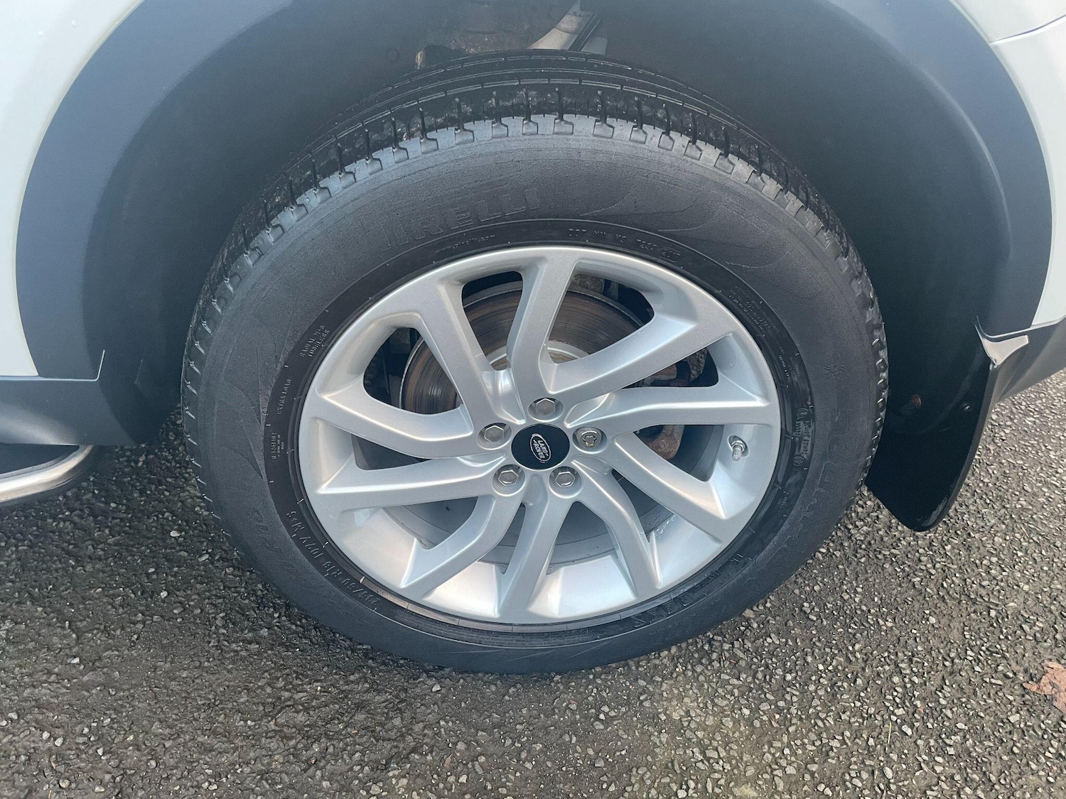 Used Land Rover Discovery Sport 2017 for sale - 76538351: Photo 28