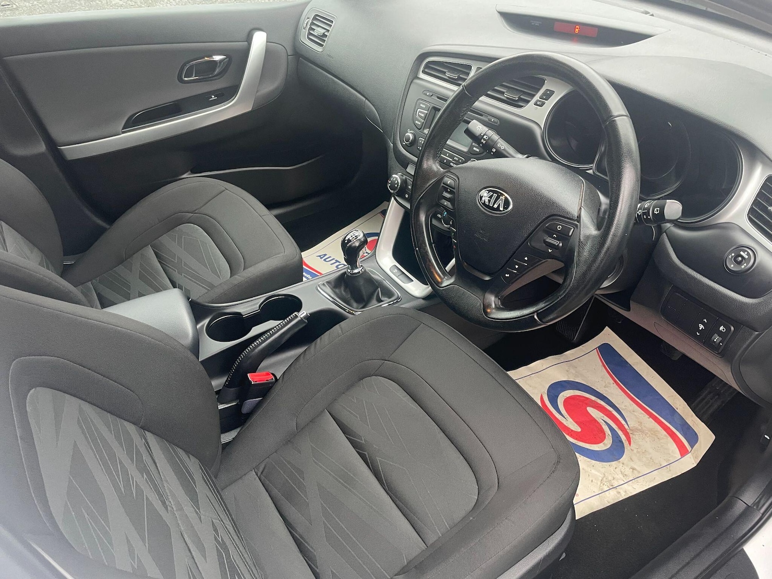 Used Kia Ceed 2014 for sale - 76188504: Photo 15