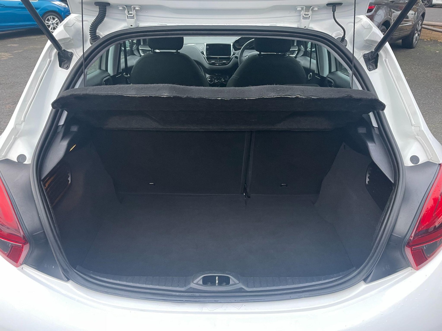 Used Peugeot 208 2018 for sale - 76561868: Photo 20