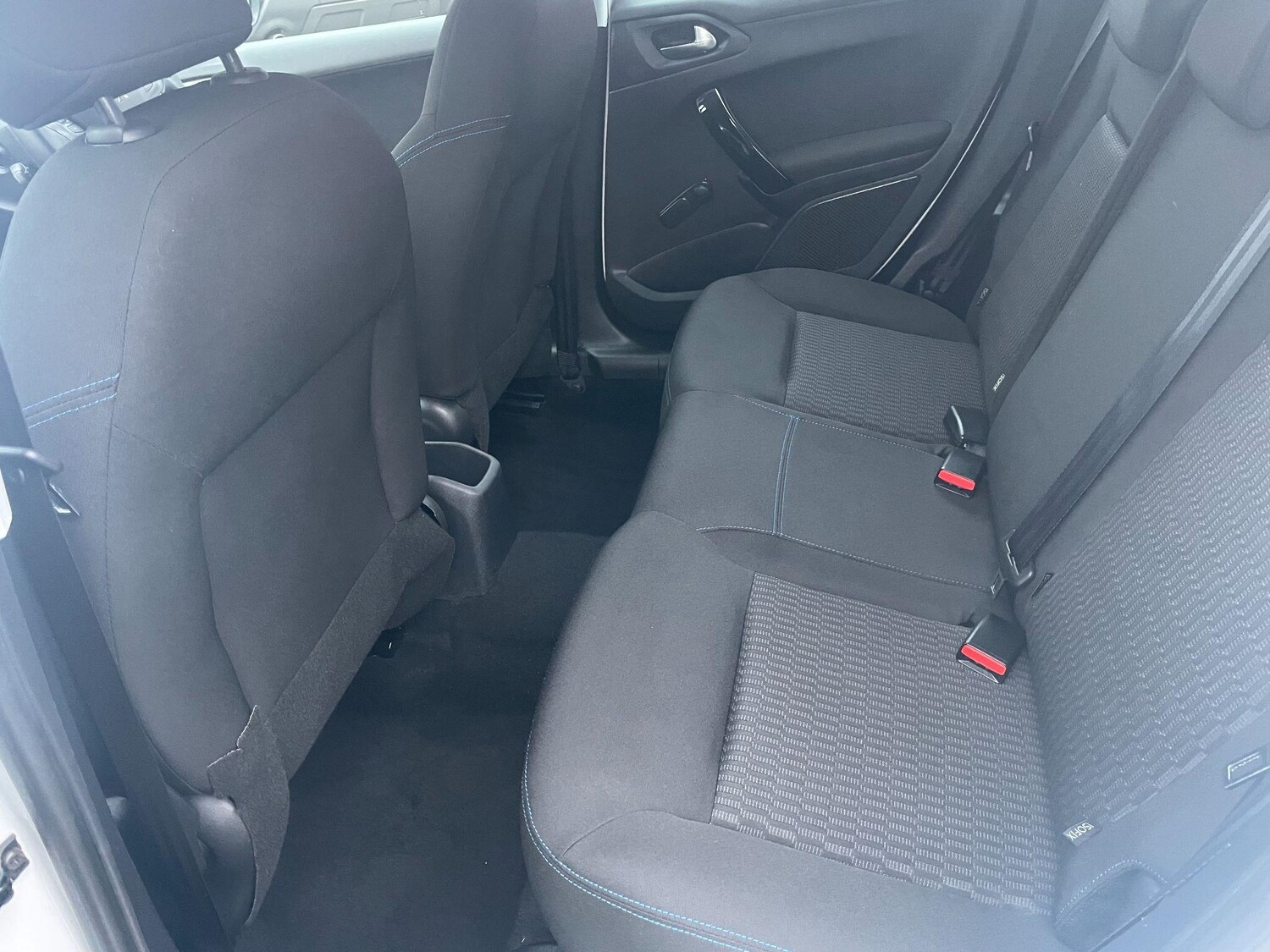 Used Peugeot 208 2018 for sale - 76561868: Photo 21