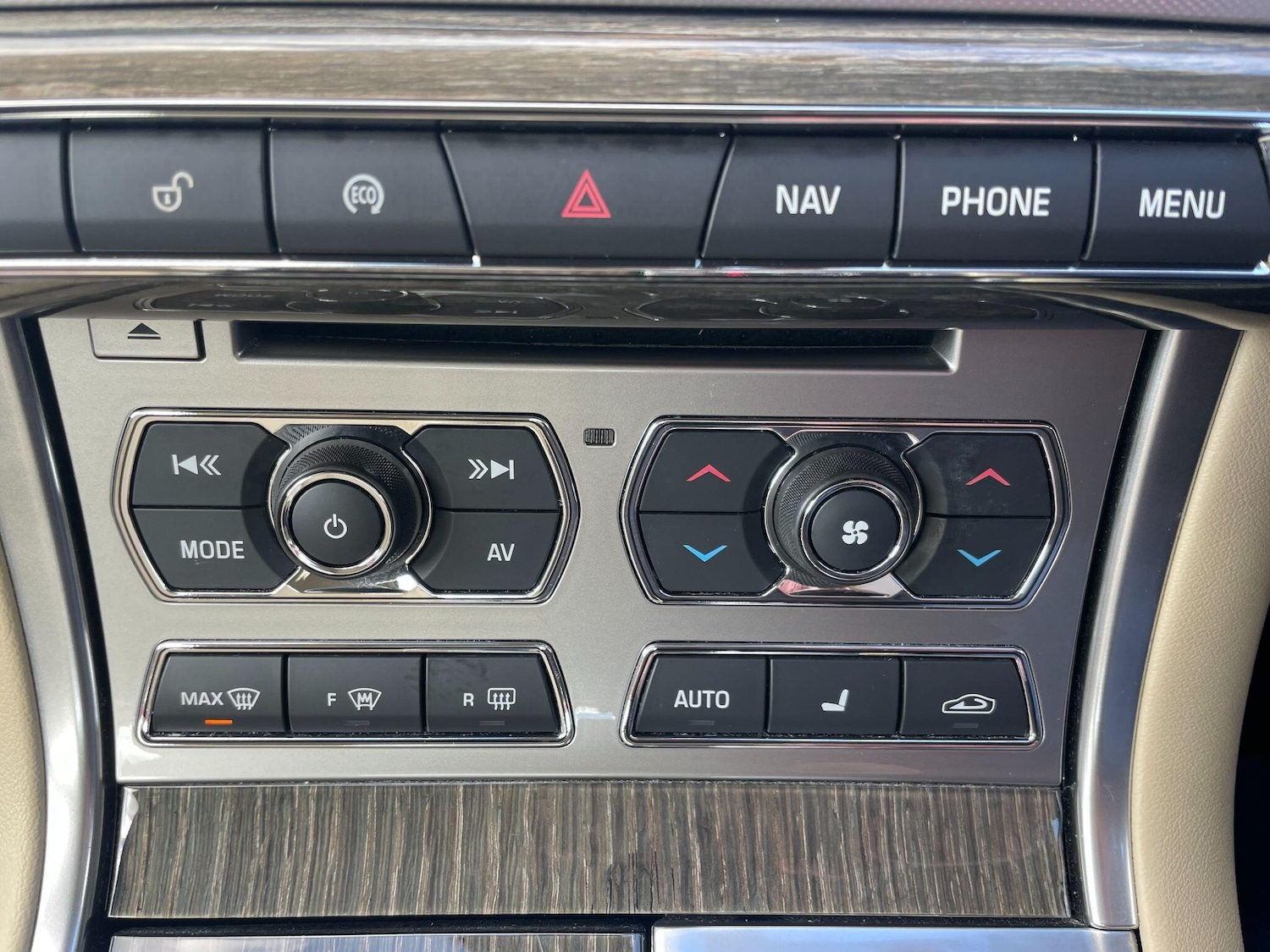 Used Jaguar XF for sale - 78204588: Photo 28