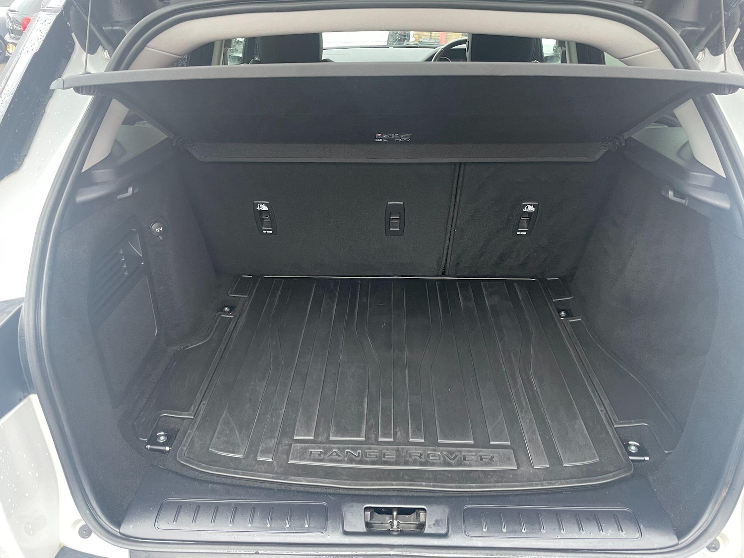 Used Land Rover Range Rover Evoque 2019 for sale - 77377624: Photo 21