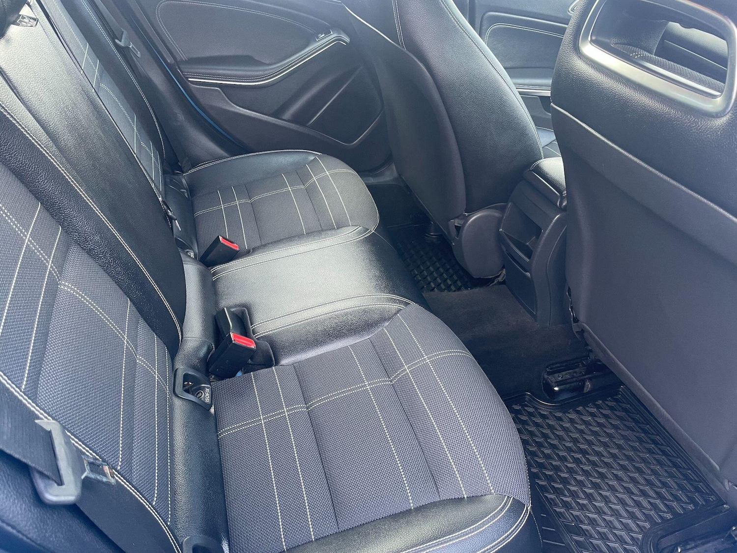 Used Mercedes-Benz A-Class 2015 for sale - 76348920: Photo 18