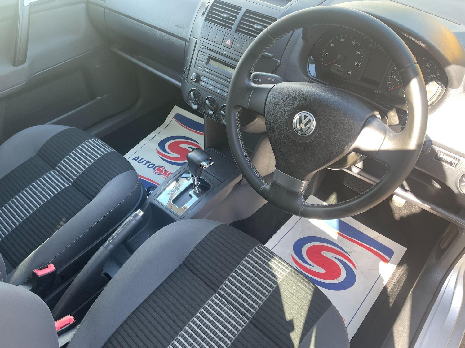 Used Volkswagen Polo 2009 for sale - 78203824: Photo 16