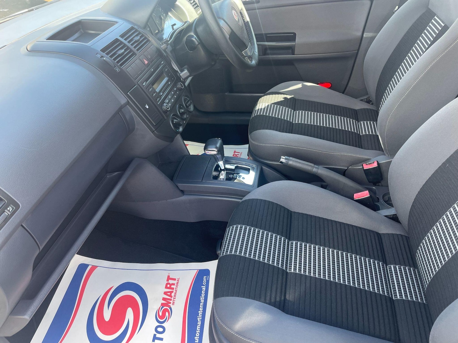 Used Volkswagen Polo 2009 for sale - 78203824: Photo 22