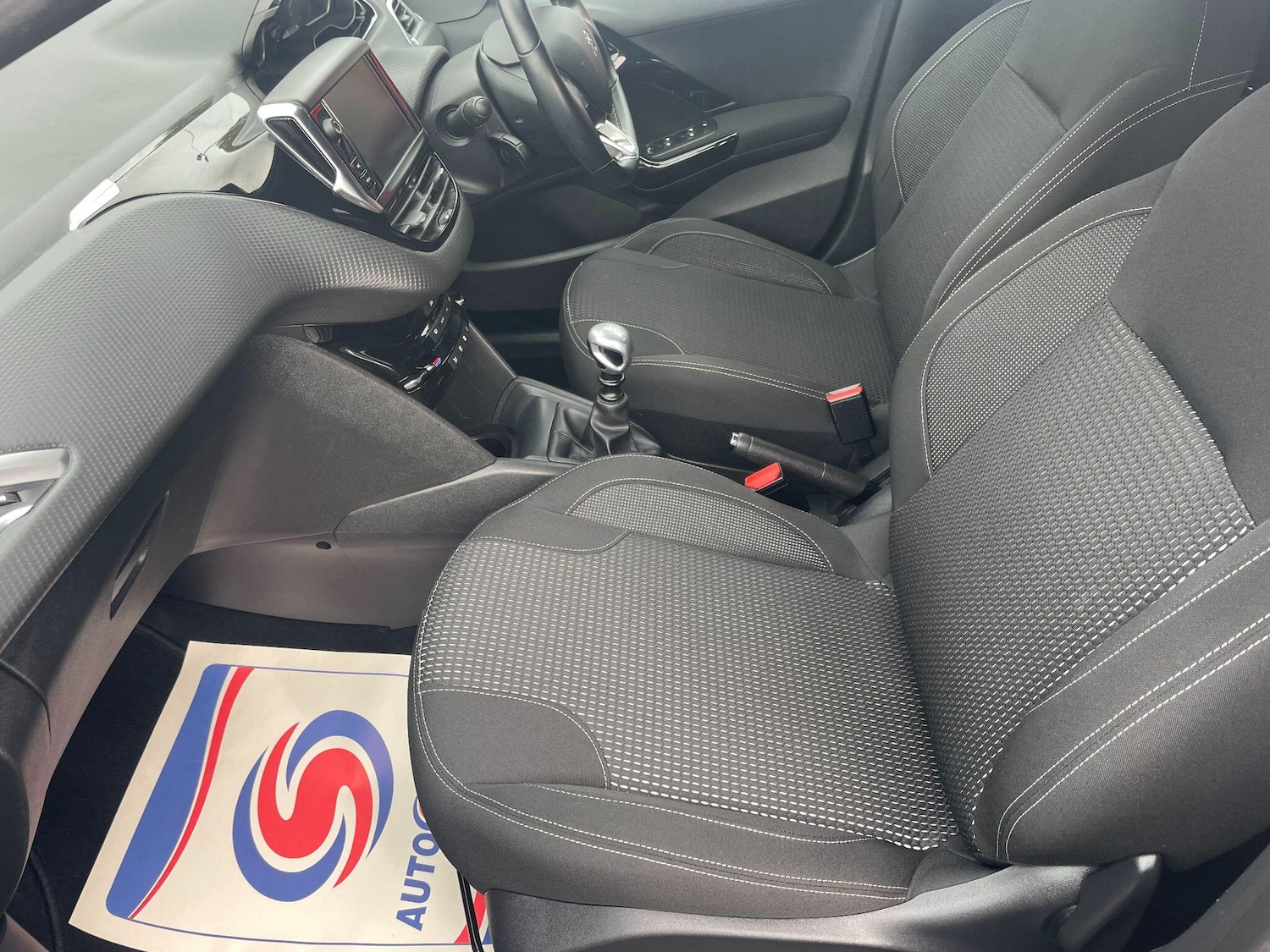 Used Peugeot 208 2019 for sale - 76108702: Photo 23