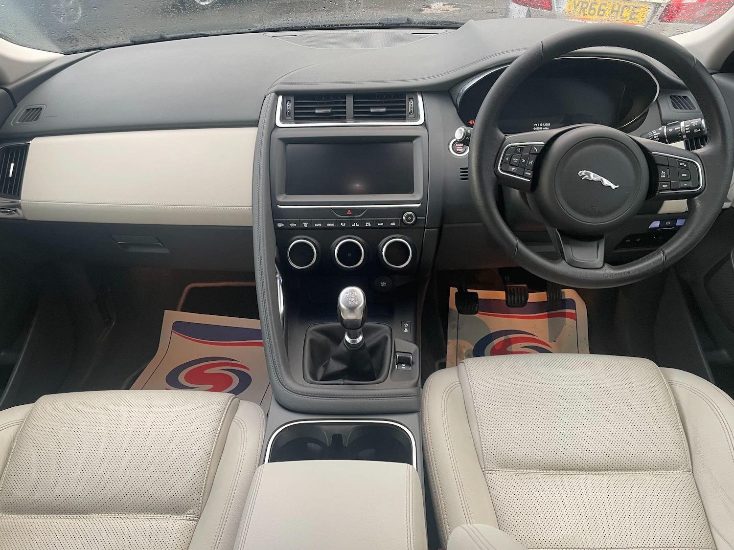 Used Jaguar E-Pace 2019 for sale - 77016366: Photo 21