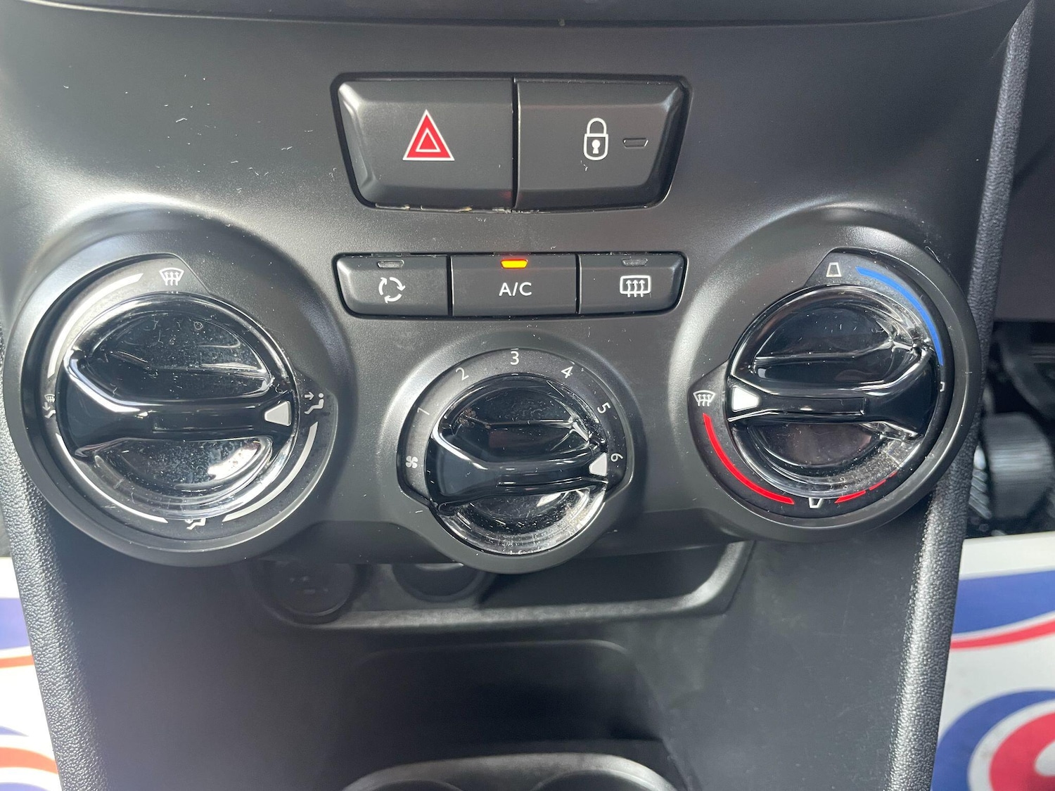 Used Peugeot 208 for sale - 77754213: Photo 25