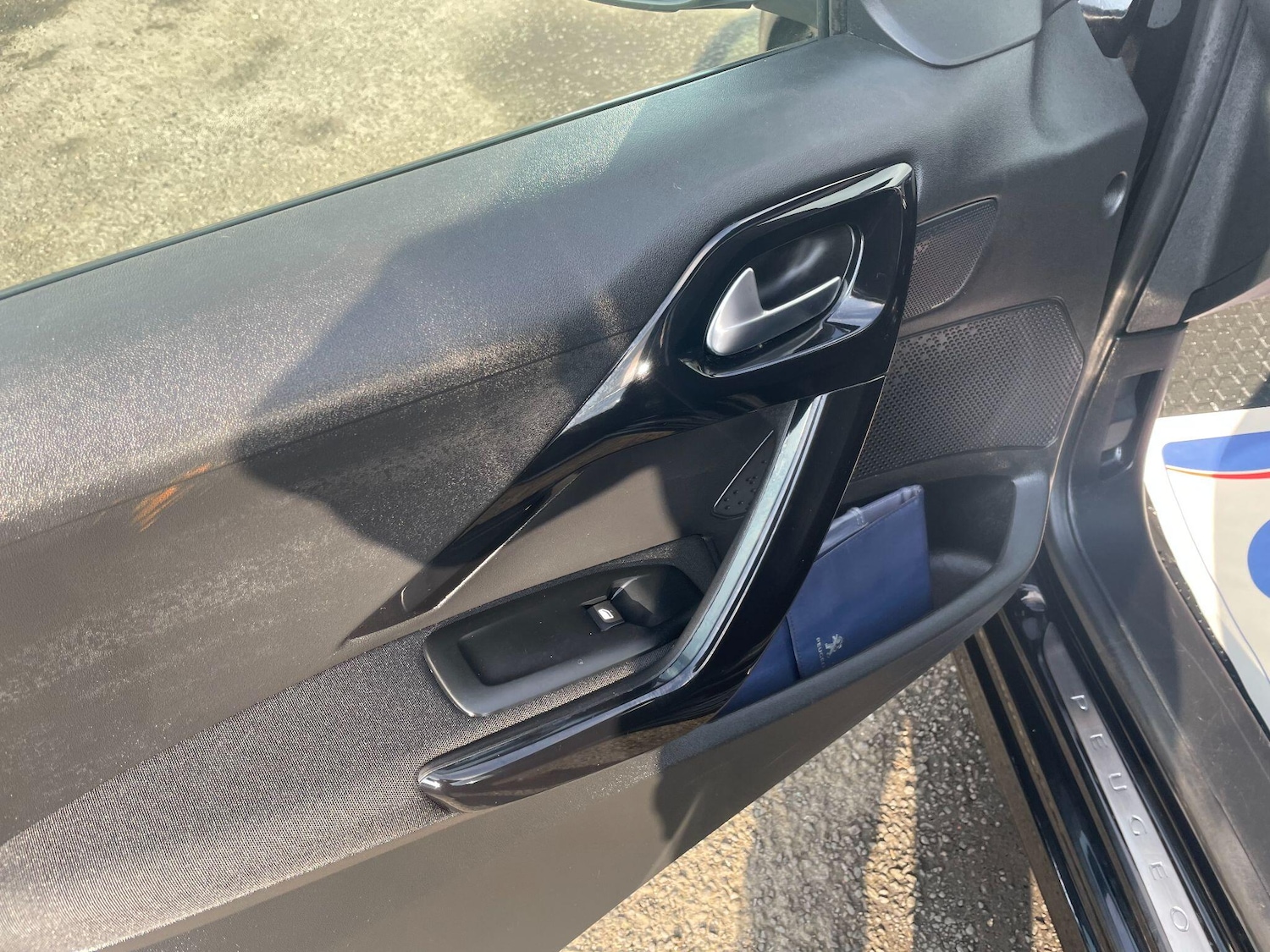 Used Peugeot 208 for sale - 77754213: Photo 32