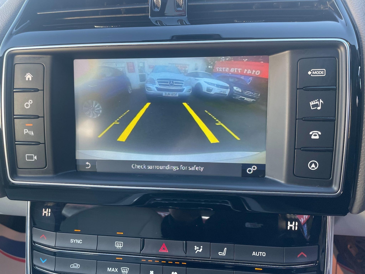 Used Jaguar XE 2017 for sale - 77254791: Photo 18