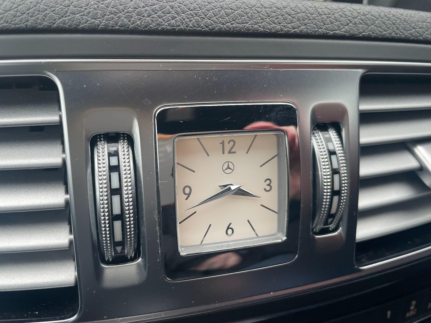 Used Mercedes-Benz E Class for sale - 77633660: Photo 26