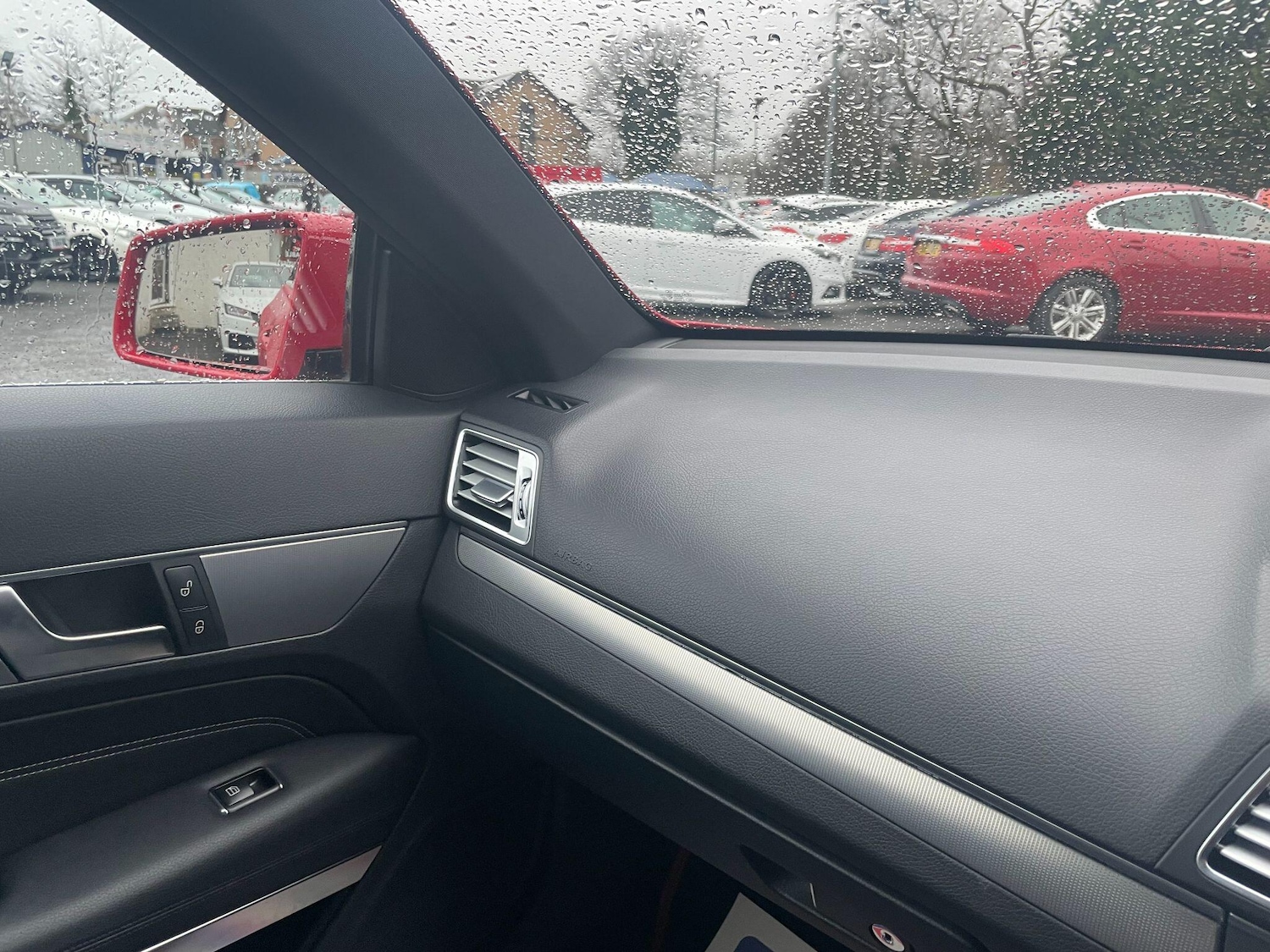 Used Mercedes-Benz E Class for sale - 77633660: Photo 30