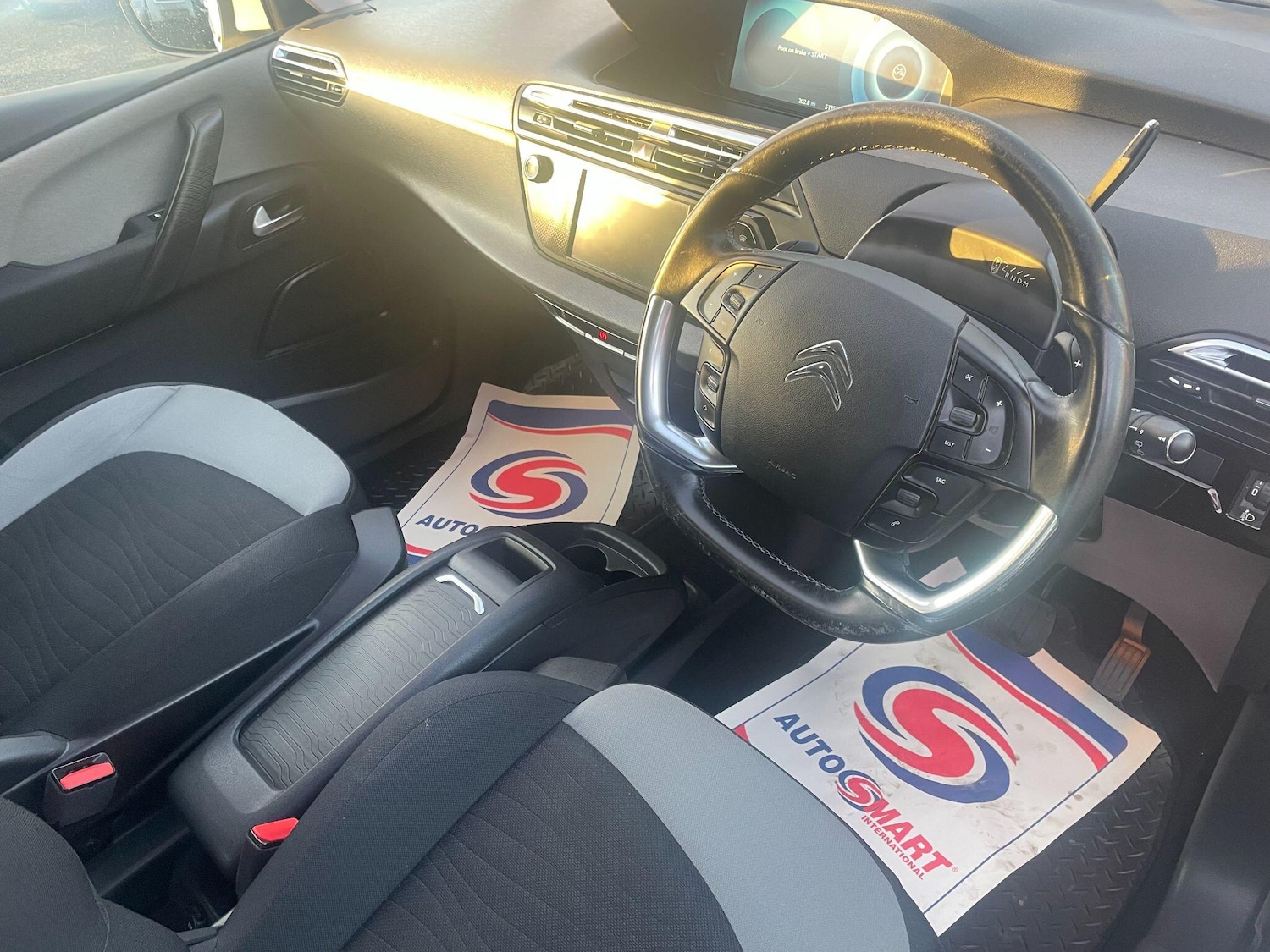 Used Citroen C4 Picasso 2015 for sale - 77060356: Photo 14