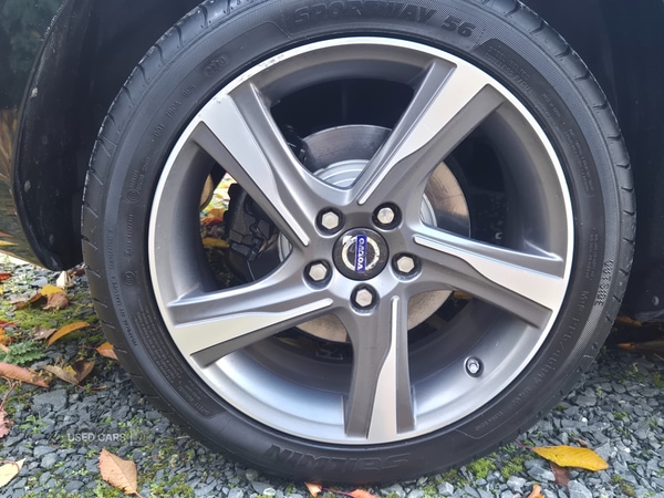 Used Volvo V40 2014 for sale - 76350226: Photo 10