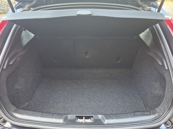 Used Volvo V40 2014 for sale - 76350226: Photo 11
