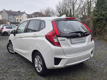 Used Honda Jazz 2017 for sale - 76899760: Photo