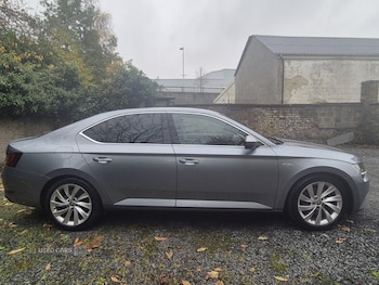 Used Skoda Superb 2018 for sale - 76473965: Photo