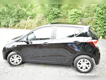 Used Hyundai i10 2018 for sale - 75509033: Photo