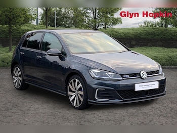Used Volkswagen Golf 2018 for sale - 77353697: Photo