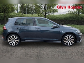 Used Volkswagen Golf 2018 for sale - 77353697: Photo