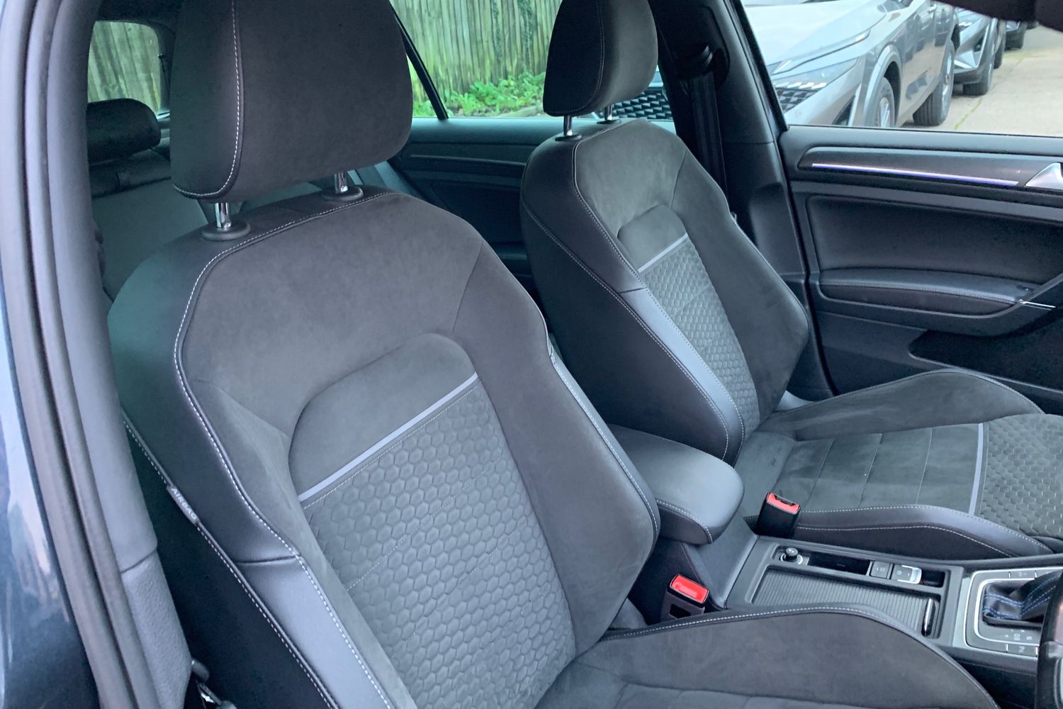 Used Volkswagen Golf 2018 for sale - 77353697: Photo 31