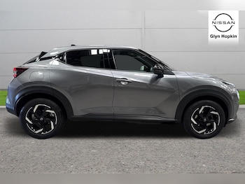 Used Nissan Juke 2023 for sale - 76130414: Photo 2