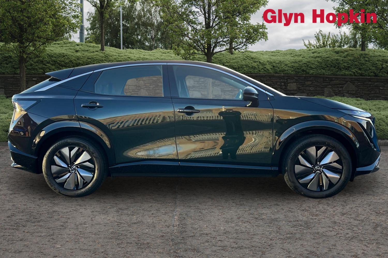 Used Nissan ARIYA 2025 for sale - 76640137: Photo 2