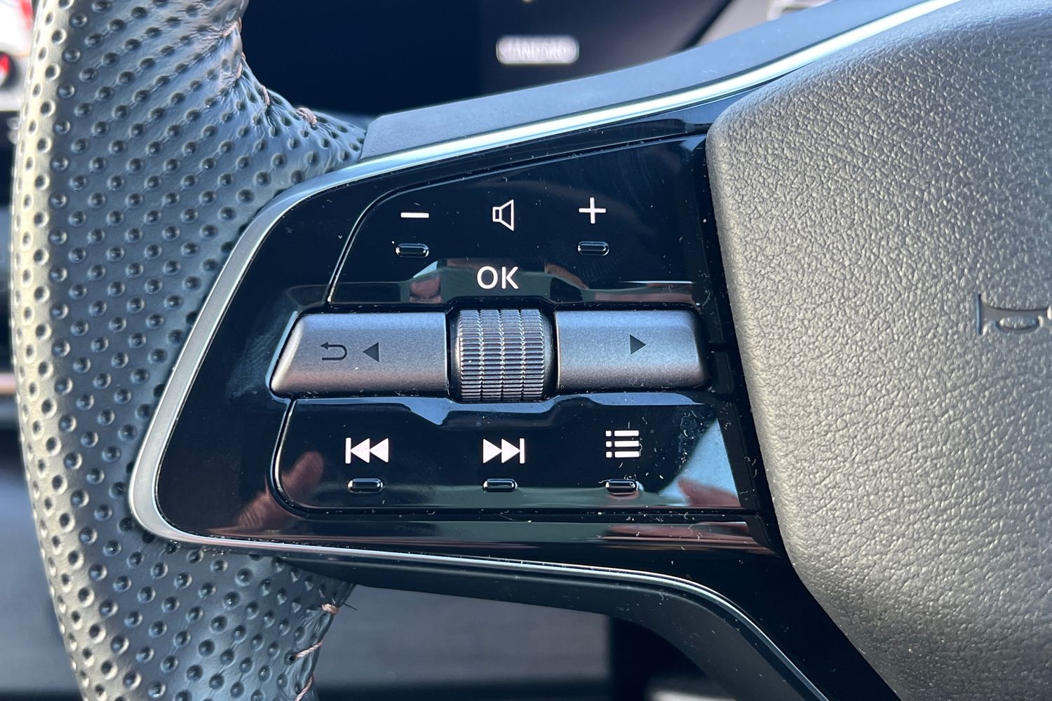 Used Nissan ARIYA 2025 for sale - 76640137: Photo 21