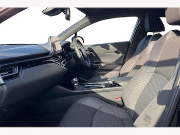 Used Toyota C-HR 2023 for sale - 78004954: Photo