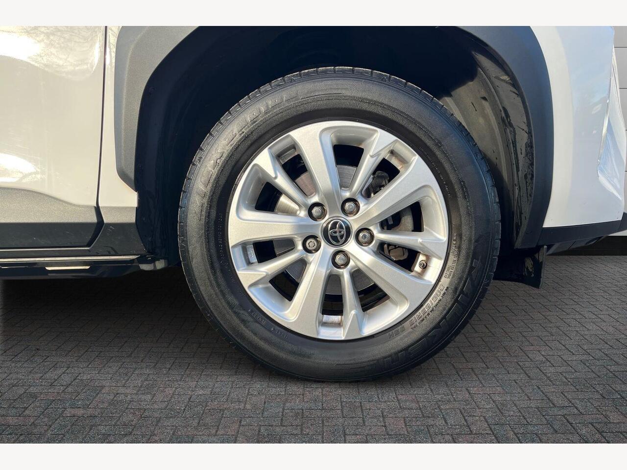 Used Toyota Yaris Cross 2023 for sale - 78005438: Photo 6