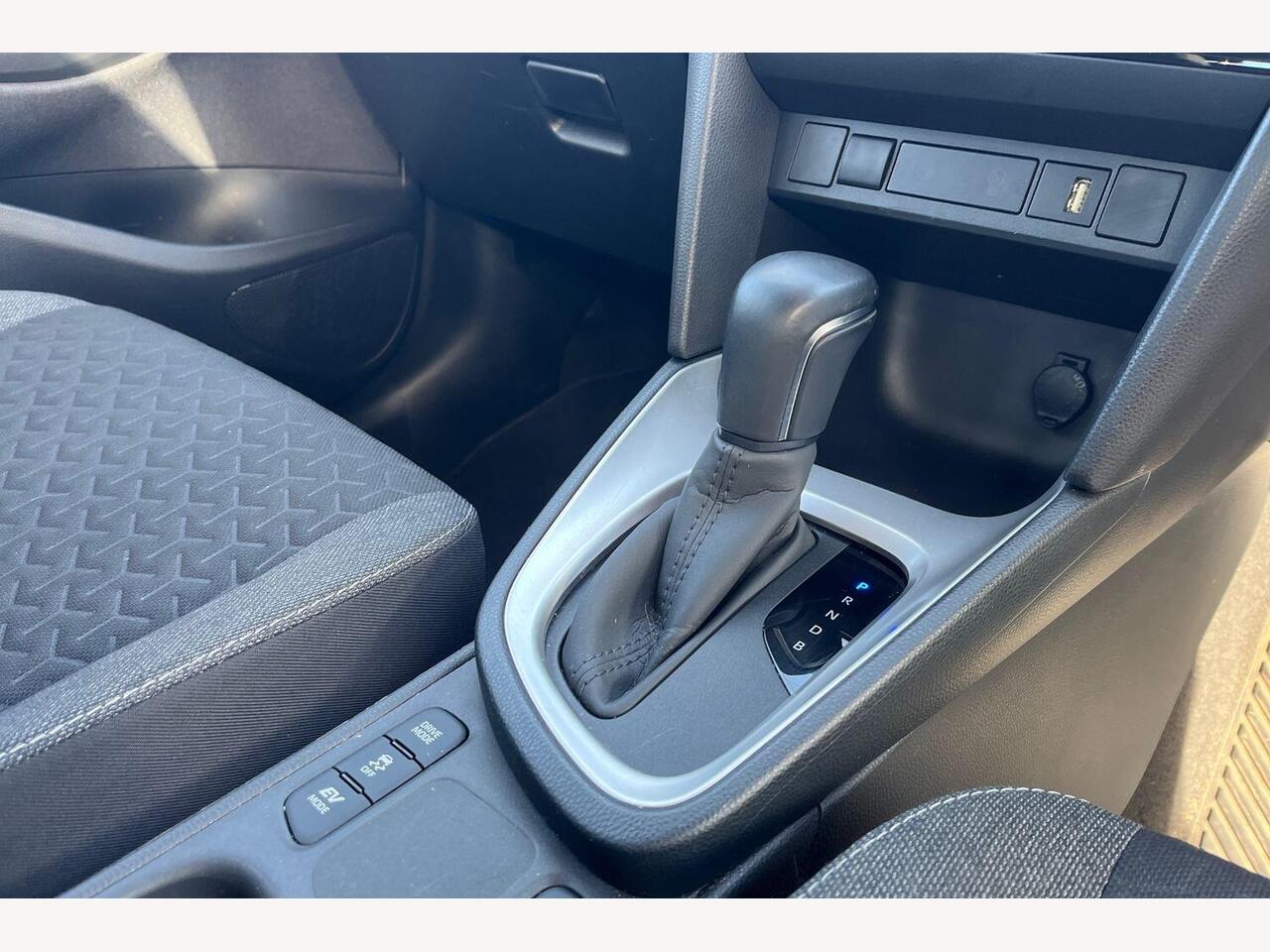 Used Toyota Yaris Cross 2023 for sale - 78005438: Photo 9