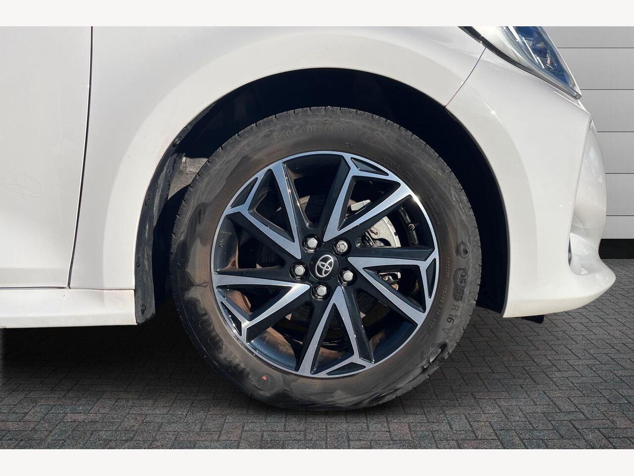 Used Toyota Yaris 2023 for sale - 77332812: Photo 6