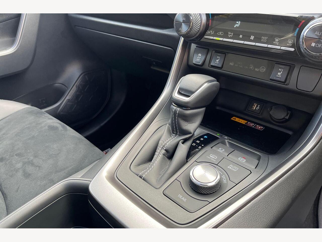 Used Toyota RAV4 2025 for sale - 76678026: Photo 9