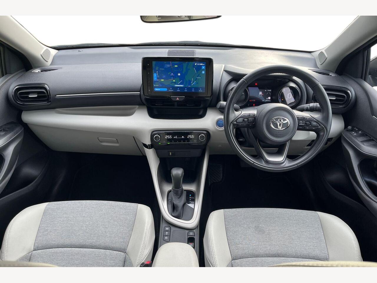 Used Toyota Yaris 2022 for sale - 76674290: Photo 7