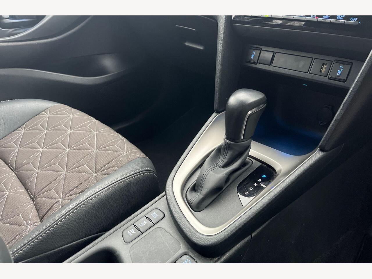 Used Toyota Yaris Cross 2023 for sale - 76676592: Photo 9