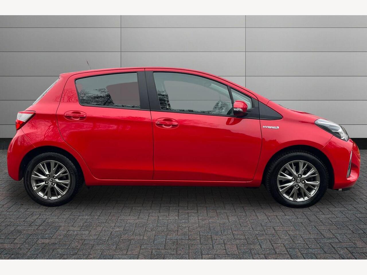 Used Toyota Yaris 2017 for sale - 77710797: Photo 5