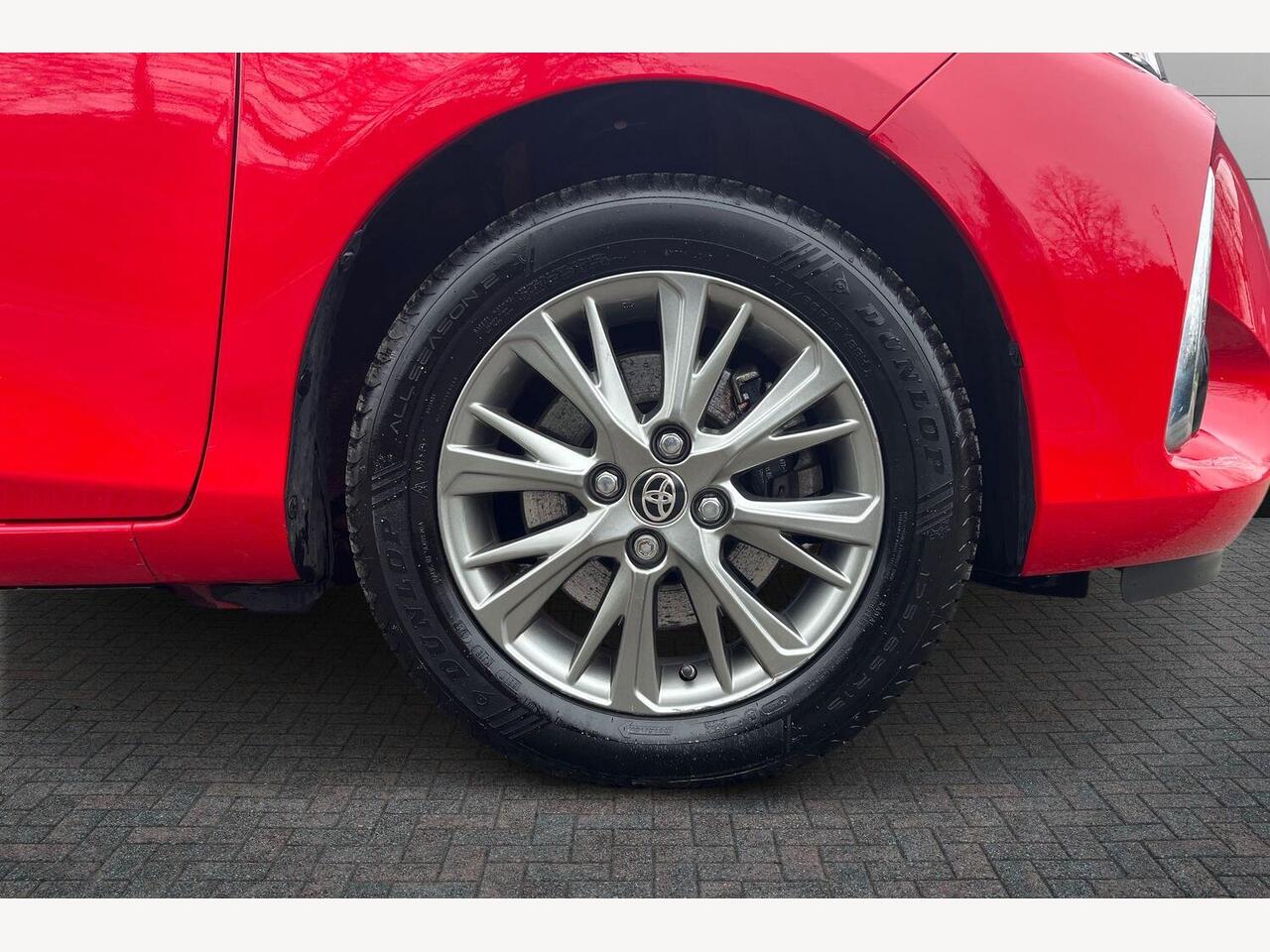 Used Toyota Yaris 2017 for sale - 77710797: Photo 6