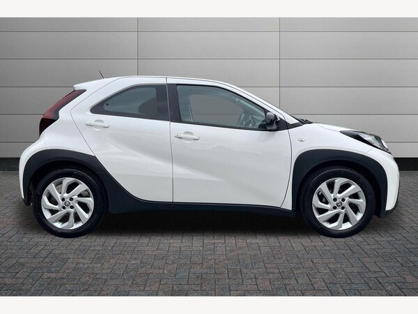Used Toyota Aygo X 2023 for sale - 76292076: Photo 5