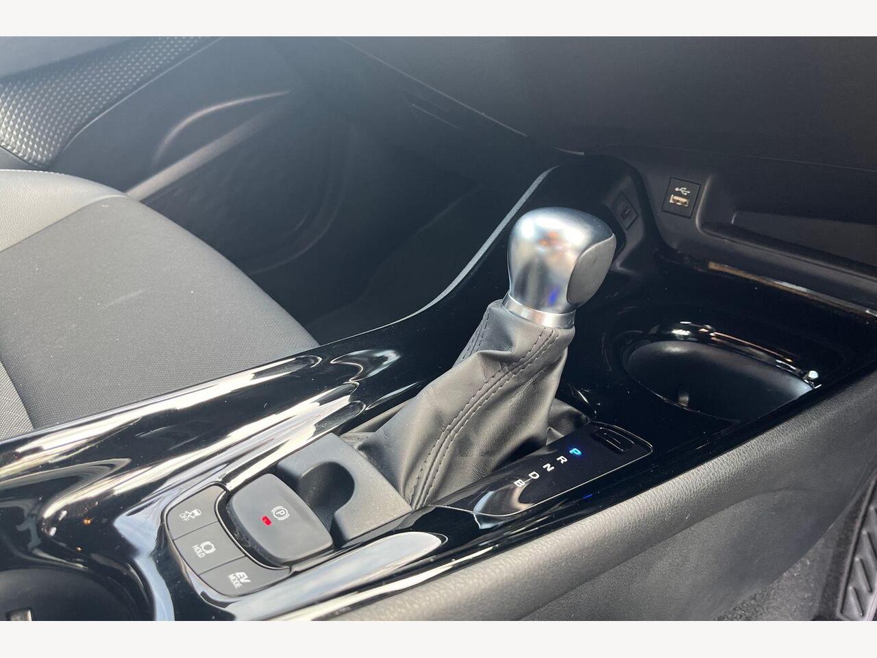 Used Toyota C-HR 2023 for sale - 76676086: Photo 9