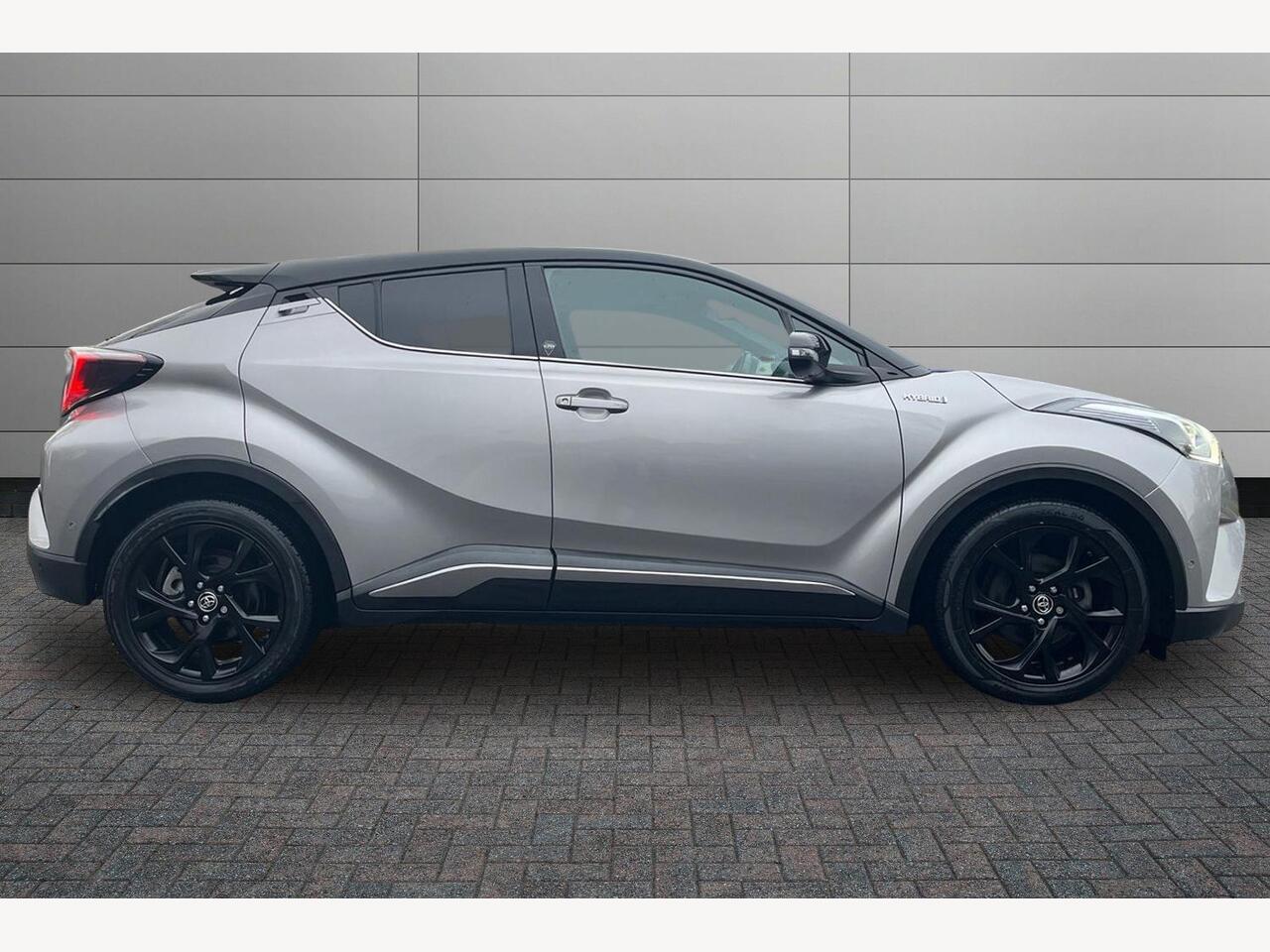 Used Toyota C-HR 2017 for sale - 76673494: Photo 5