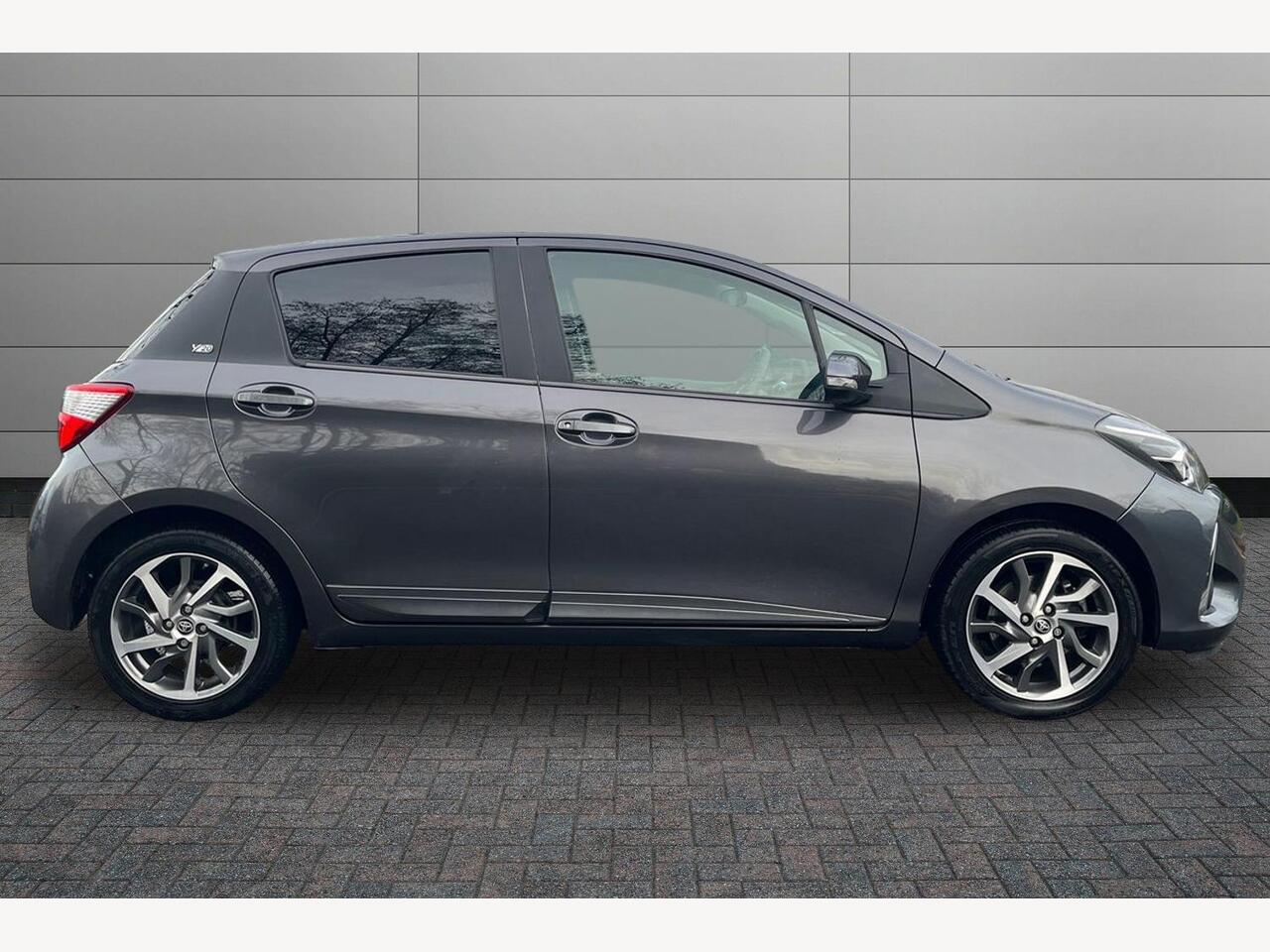 Used Toyota Yaris 2020 for sale - 77256309: Photo 5