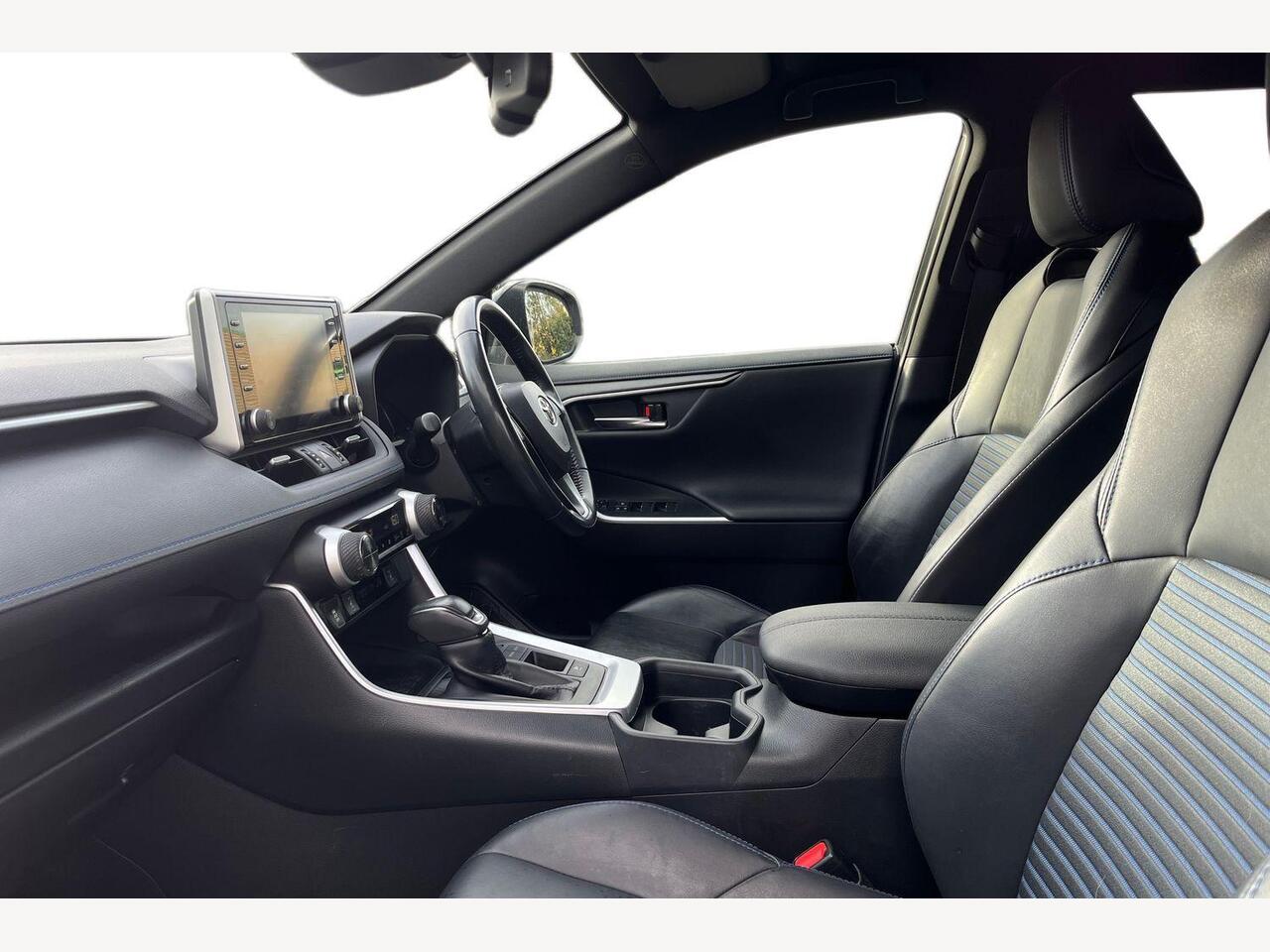 Used Toyota RAV4 2019 for sale - 76673358: Photo 2